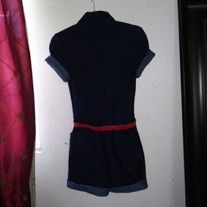 One piece also 70s vintage themed